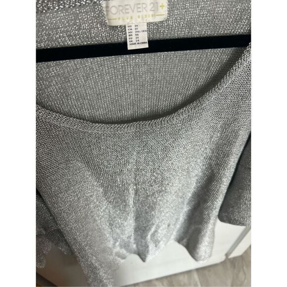Forever 21+ Plus Sizes Grey Top Woman’s Size 3X - Picture 5 of 7